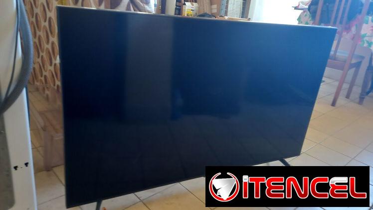 Tv Samsung 45 ” smart Televisor inteligente 45″ pulgadas. Se da con cajita.