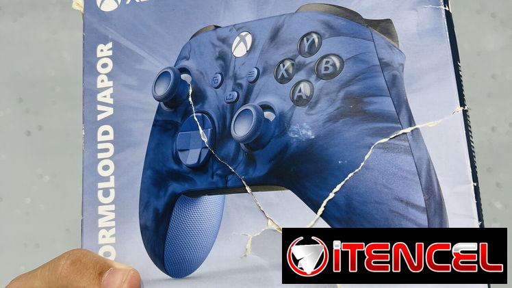 Mando de XBOX nuevo NEW (Caja dañada estéticamente)