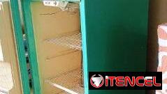 Refrigerador con maquina rota llamar para mas informacion precio barato La Habana, Playa