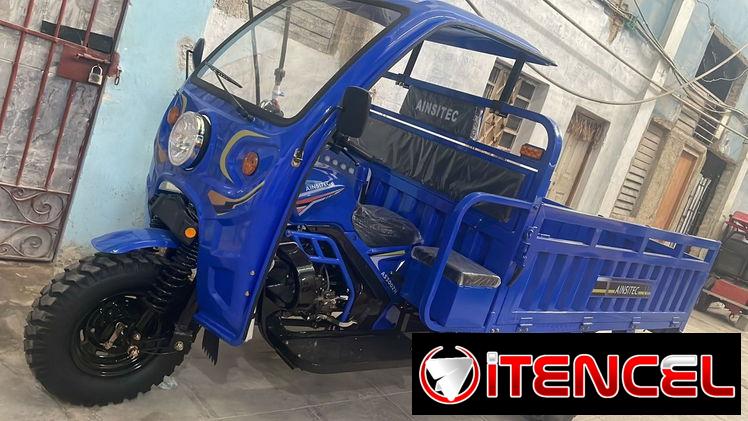Triciclo de combustión con cabina es de 7 toneladas