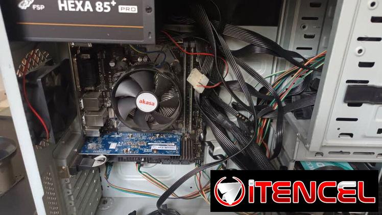 💻 Torre de PC 9na – Excelente rendimiento. Todos los componentes son nuevos
