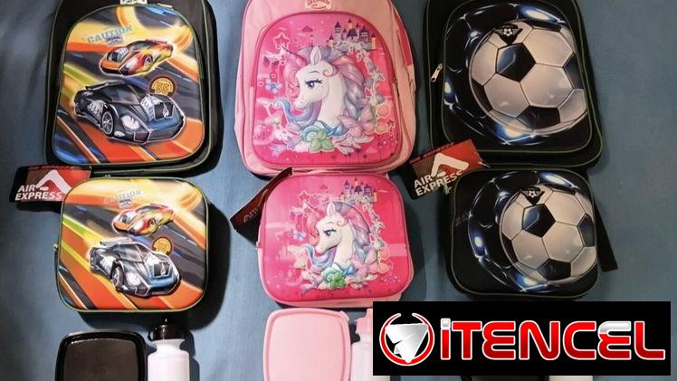 Conjunto completo de mochila merendero  y pomo de agua