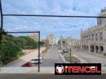 Apartamento independiente en La Habana Vieja – 2 hab c/baño privado cada una – Terraza y cocina – 70 USD noche