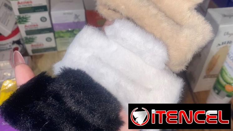 Pellizcos cuadrados grandes de peluche para el cabello 🌸
