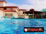 Acogedora casa de renta con piscina grande en Reparto Siboney,  8 habitaciones +53 52463651 ,O
