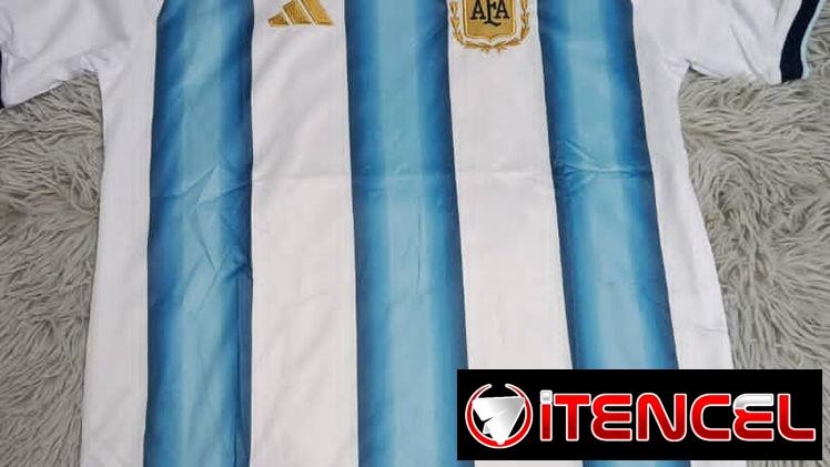 Pulóvers del mundial  España  Tallas L y XL de adulto en 9000cup y Talla 12 de niño en 8000cup