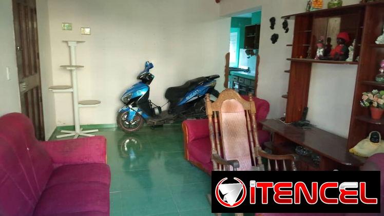 Casa con papeles en regla en santa fe, playa