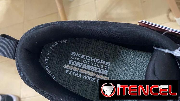 Zapatos originales Skechers talla 44 con su etiqueta de fábrica