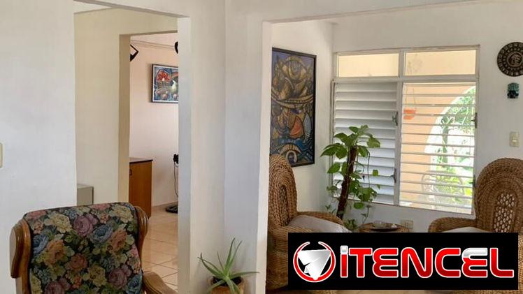 A la venta apartamento Placa Libre con Garaje Privado y Cerrado para 2 autos a pocos metros del Cine Avenida