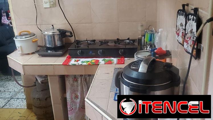 Venta o negocio por carro equivalente al precio.