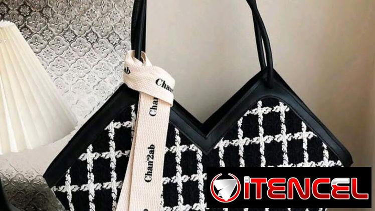 Cartera negra y blanca