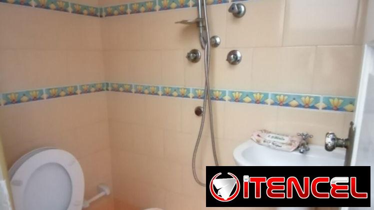 Vendo apto en J y 23