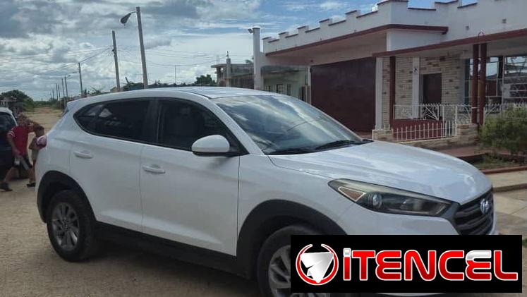 HYUNDAI TUCSON 2016