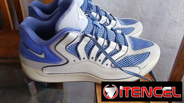 Tenis de Baloncesto Nike KD 18 Originales