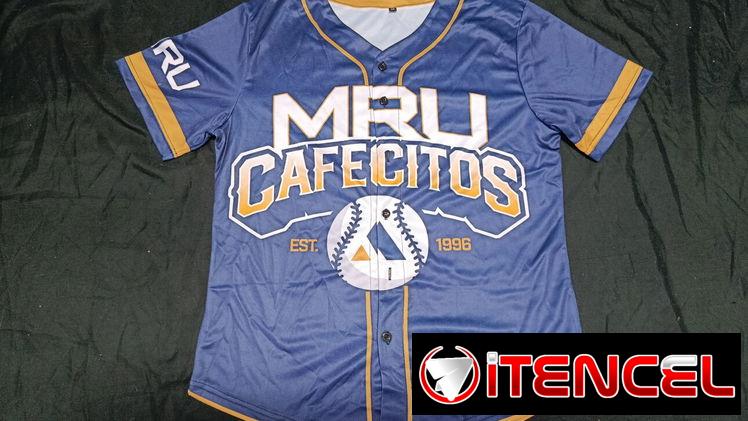 Camisa estilo beisbol