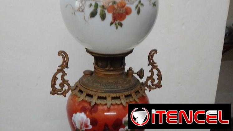 Vendo lámpara antigua