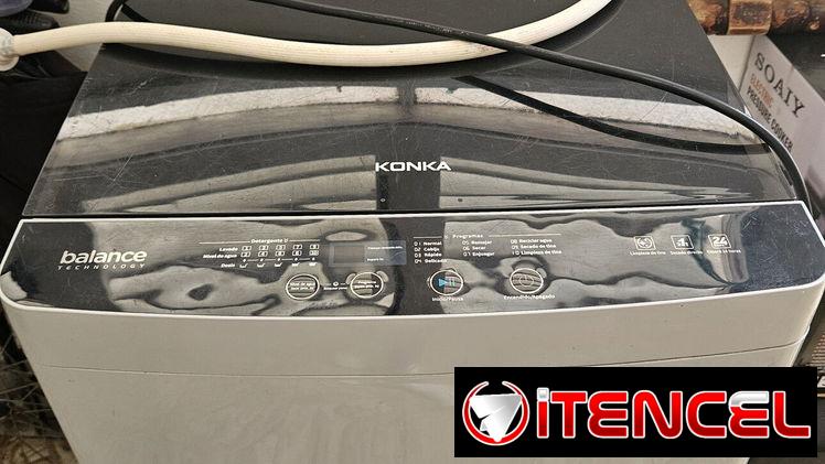 Vendo lavadora automática de 8kg KONKA de poco uso pero bien cuidada funcionando al 100% . Soy d lawton 56004284