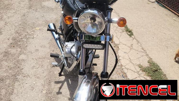 Moto Halcón