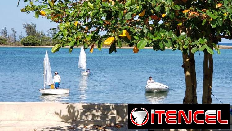 📱 Mansión Exclusiva en Santa Fe con Playa Privada y Jacuzzi