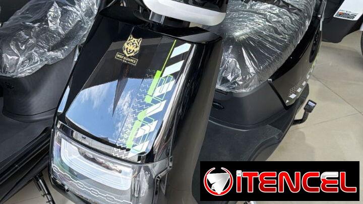 Interesados contactar con el # 54294811 Moto electrica marca wolf $2400.00 USD, con un motor de 10 – inch 2000 W 27 hor
