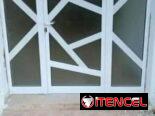 Marqueteria de aluminio realizamos puertas , ventanas a las medidas que usted desee..