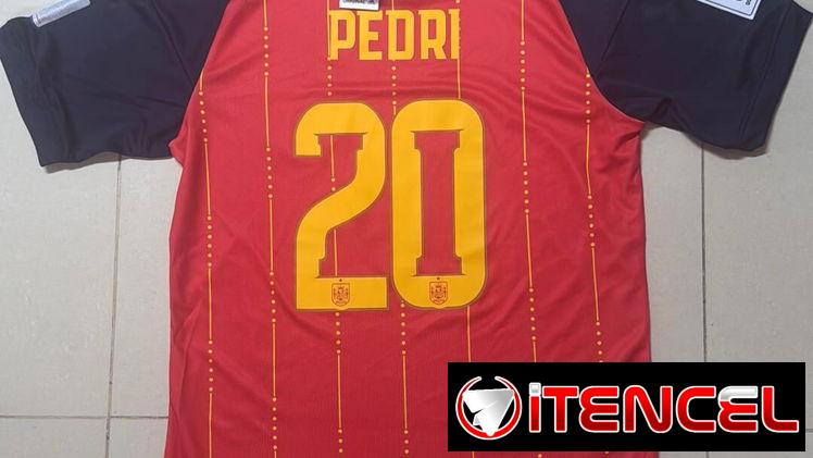 pulover de fútbol muy buen calidad a 23usd o al cambio,tenemos mensajería