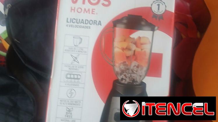 En venta cafetera y batidora 30 usd