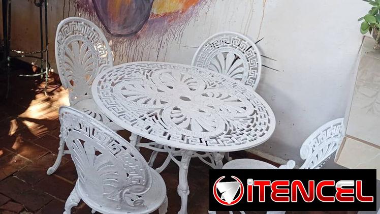 MESA DE 4 SILLAS PARA EXTERIOR