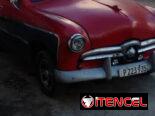 Ford 51 y Pontiac 52, los dos x 8200
