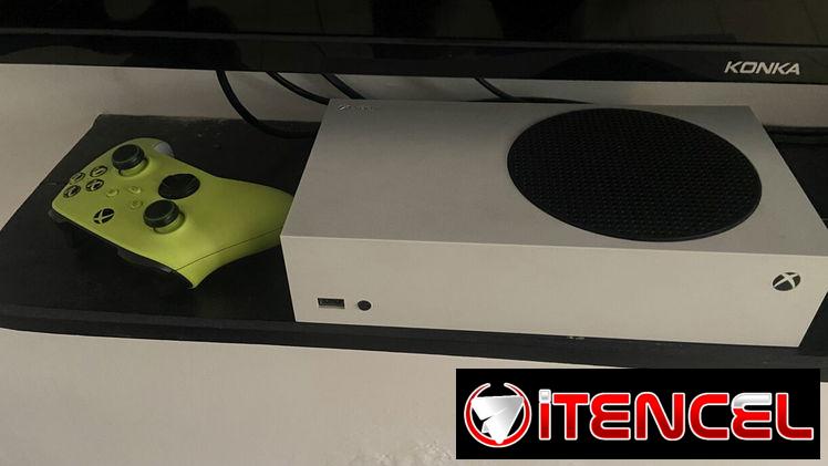 Xbox Series S (250 usd)