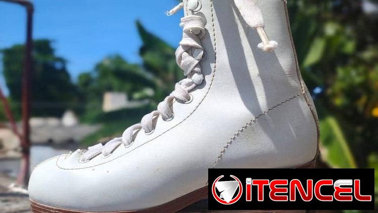 Hermosos patines, elegantes y duraderos, de uso y bien cuidados, están cosidos para reforzar