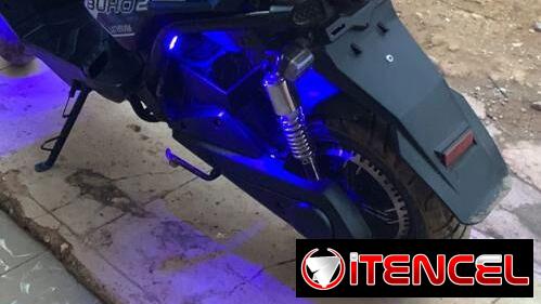 MOTO ELÉCTRICA BUHO 2 MODELO AVISPÓN 1750 USD, es de uso.