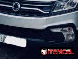 SsangYong Korando ,del 2017 es un carro con transmisión manual,el SUV está bien conservado,tiene todos los papeles