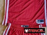 SE VENDE JUEGO DEPORTIVO DE SHORT Y CAMISETA ADIDAS ROJO NUEVO ORIGINAL TALLA L