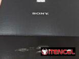 Solo el cuerpo de la cámara digital sin espejo Sony A7RV, completamente nueva.