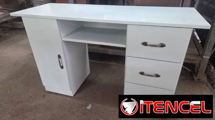 Mesa de computadora
