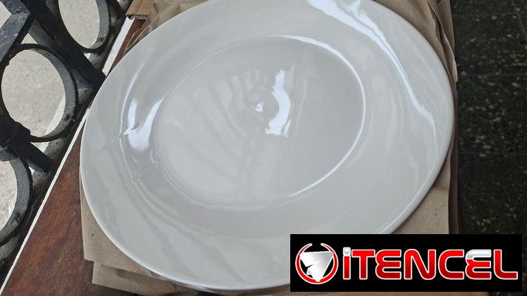 Set de Vajilla de Porcelana 16 piezas (blanco, con líneas y floreados)