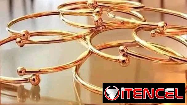 CADENAS, ARETES, DIJES, PULSOS, ESCLAVAS Y MUCHO MÁS