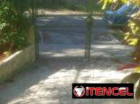 Espectacular casa en Kohly con 4 cuartos y grandes jardines a la venta!!!!