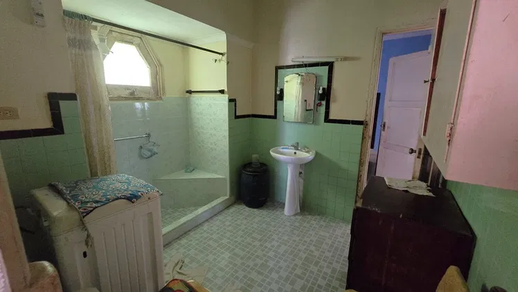 Casa no independiente (bajo de biplanta) de 2/4 y terreno, en Víbora Park (VP-22)