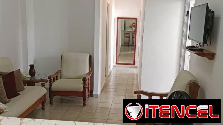 🏡 Apartamento de 2 habitaciones con vista a la ciudad frente al Malecón Habanero REF 1471