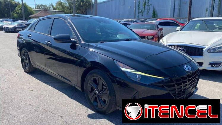 Hyundai Elantra 2022 disponible para envío a Cuba.