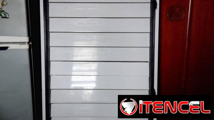 Ventana de aluminio