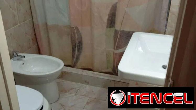 #15 renta de apt de 3 cuartos en Playa