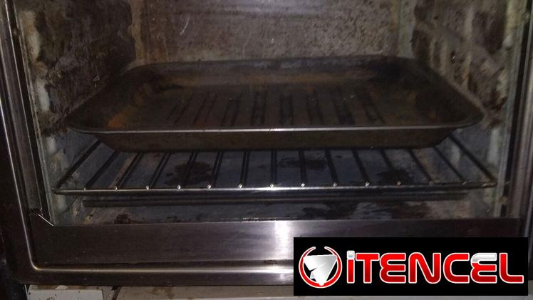 Horno doméstico de poco uso en buen estado