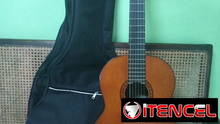 Yamaha CS40 de tamaño 3/4