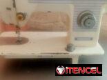 Máquina de coser Deluxe de zip zap