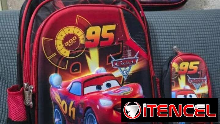 Mochila con merendero térmico del Rayo Martín