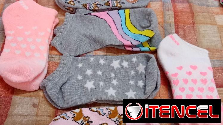 Bloumers y medias de niña/niño