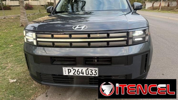 Vendo óseo Hyundai Santa Fe, 2024, con turbo el básico